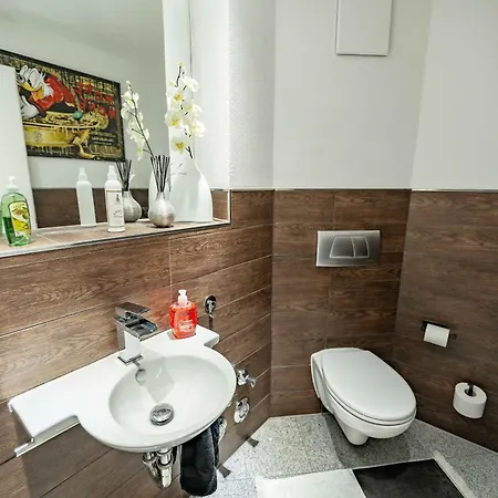アパート 270 Qm Loftwohnung Mit Eigenem Fitnessstudio