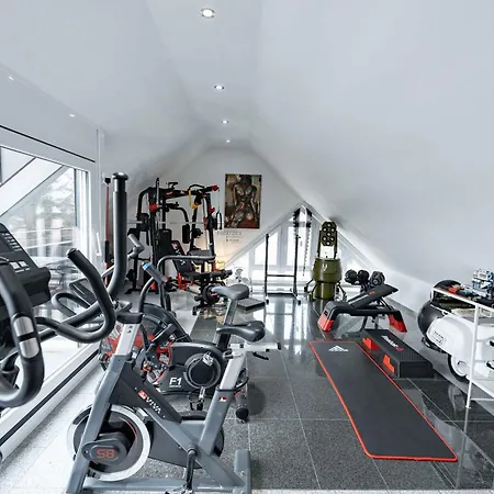 270 Qm Loftwohnung Mit Eigenem Fitnessstudio アパート