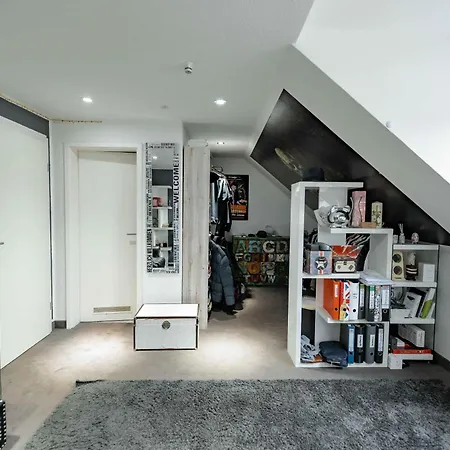 270 Qm Loftwohnung Mit Eigenem Fitnessstudio ケンプテン